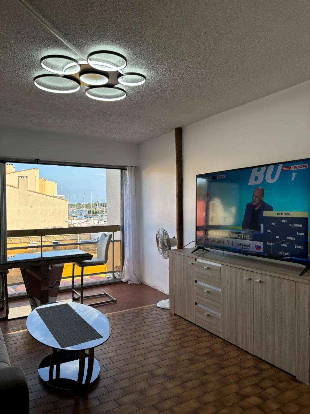 Apartment Loft En Plein Centre, Vue Port